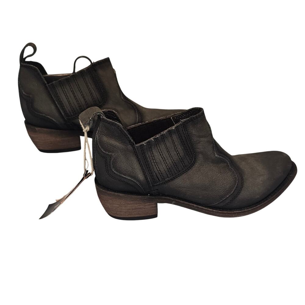 Liberty Black Moneta Black Gray Leather Western Block Heel Ankle Booties 8.5 NWT